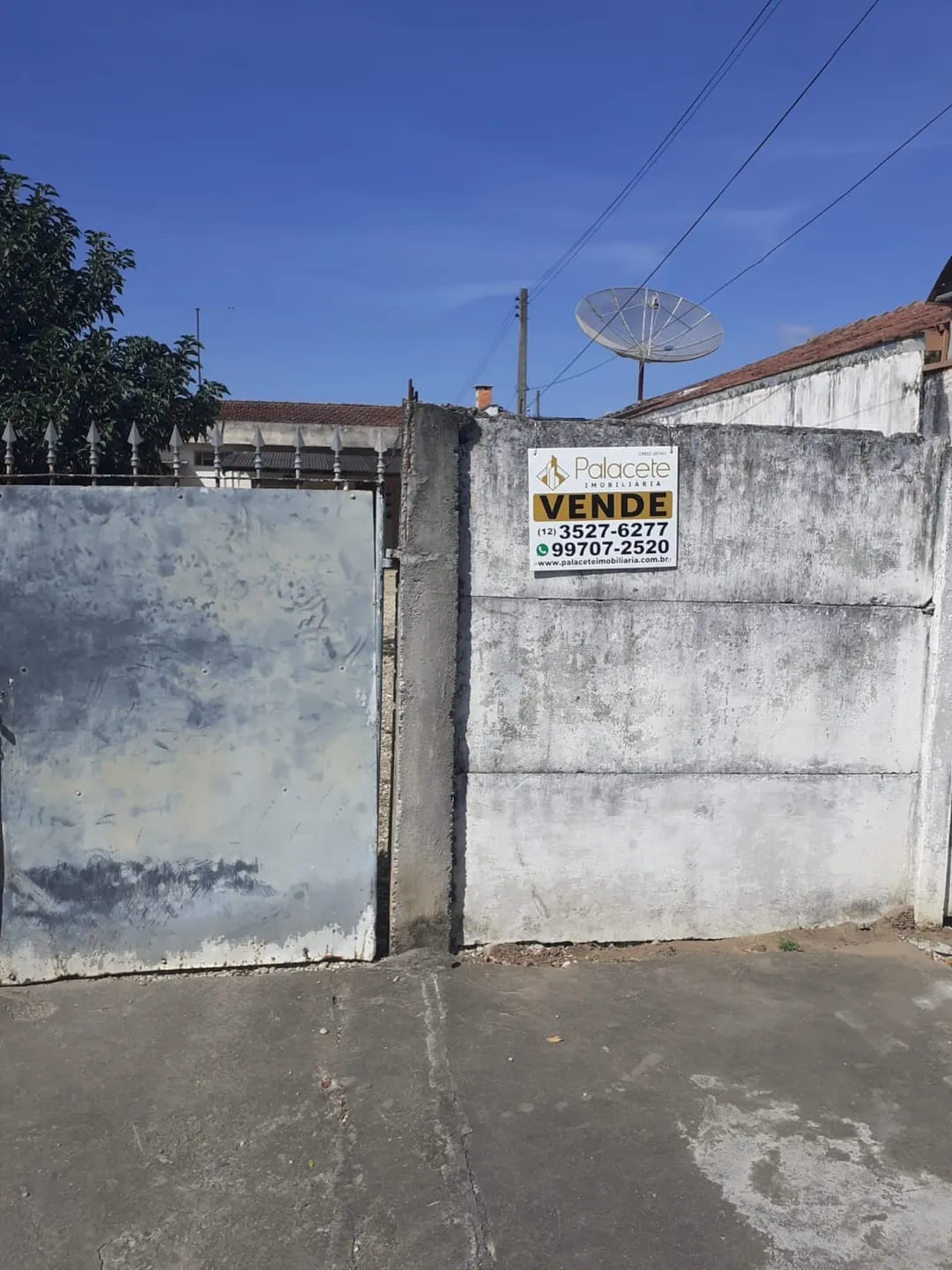 Foto do imóvel Casa à venda 1 Quarto, 1 Vaga, 260M², Parque São Domingos, Pindamonhangaba - SP