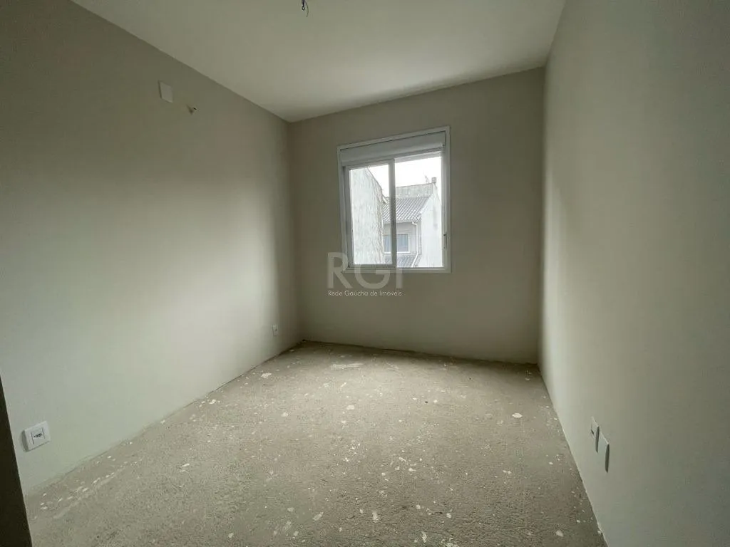Imagem Casa 3 dormitórios, sendo 1 suites, 2 vagas - Guarujá, Porto Alegre RS