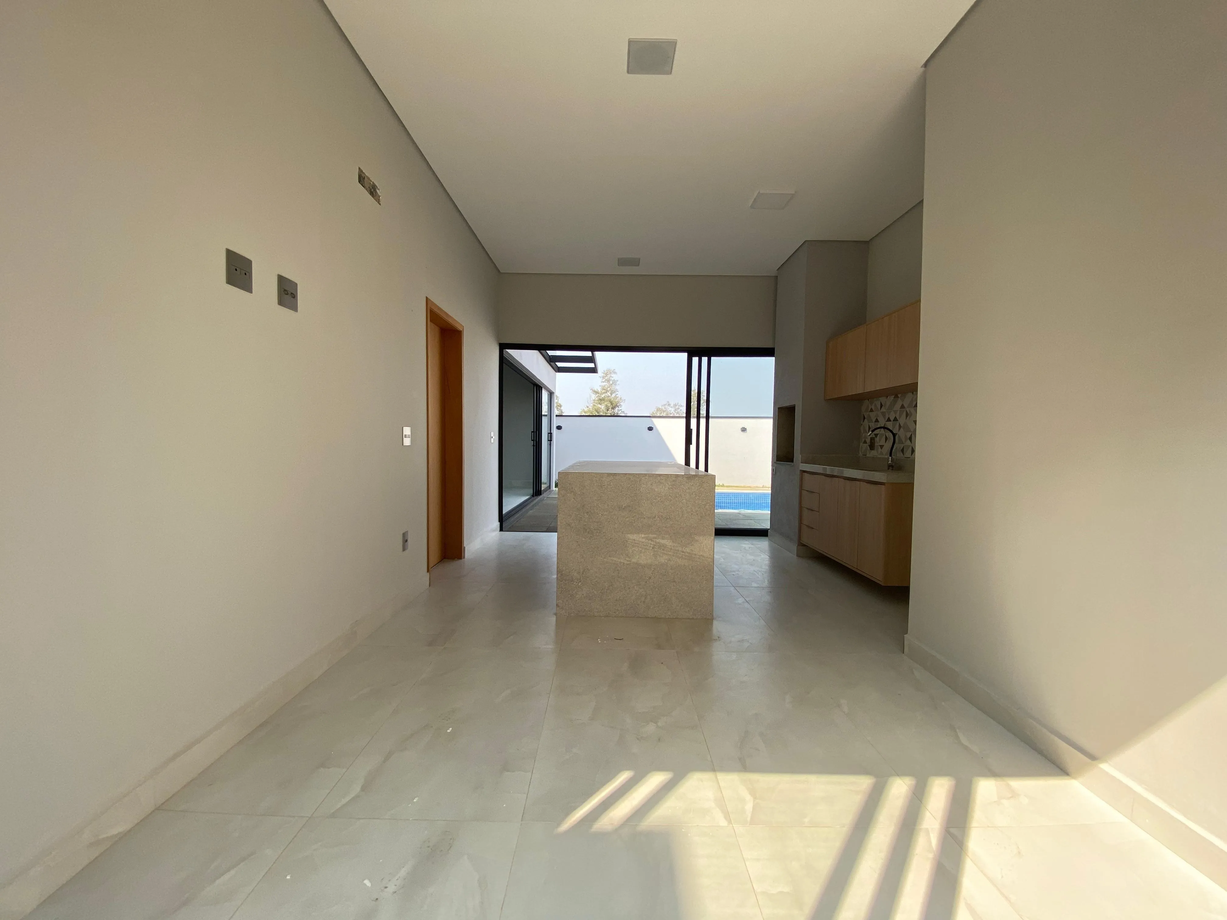 Imagem Linda Casa no Alphaville 3