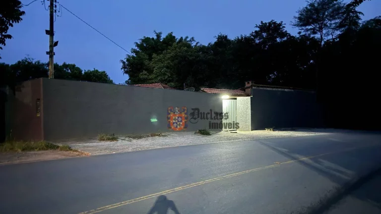 Imagem Chácara com 3 dormitórios à venda, 2000 m² por R$ 560.000,00 - Portão - Cambuí/MG