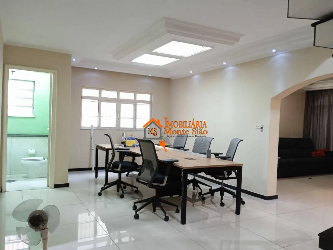 Imagem Sobrado para alugar, 190 m² por R$ 10.234,00/mês - Jardim Santa Francisca - Guarulhos/SP