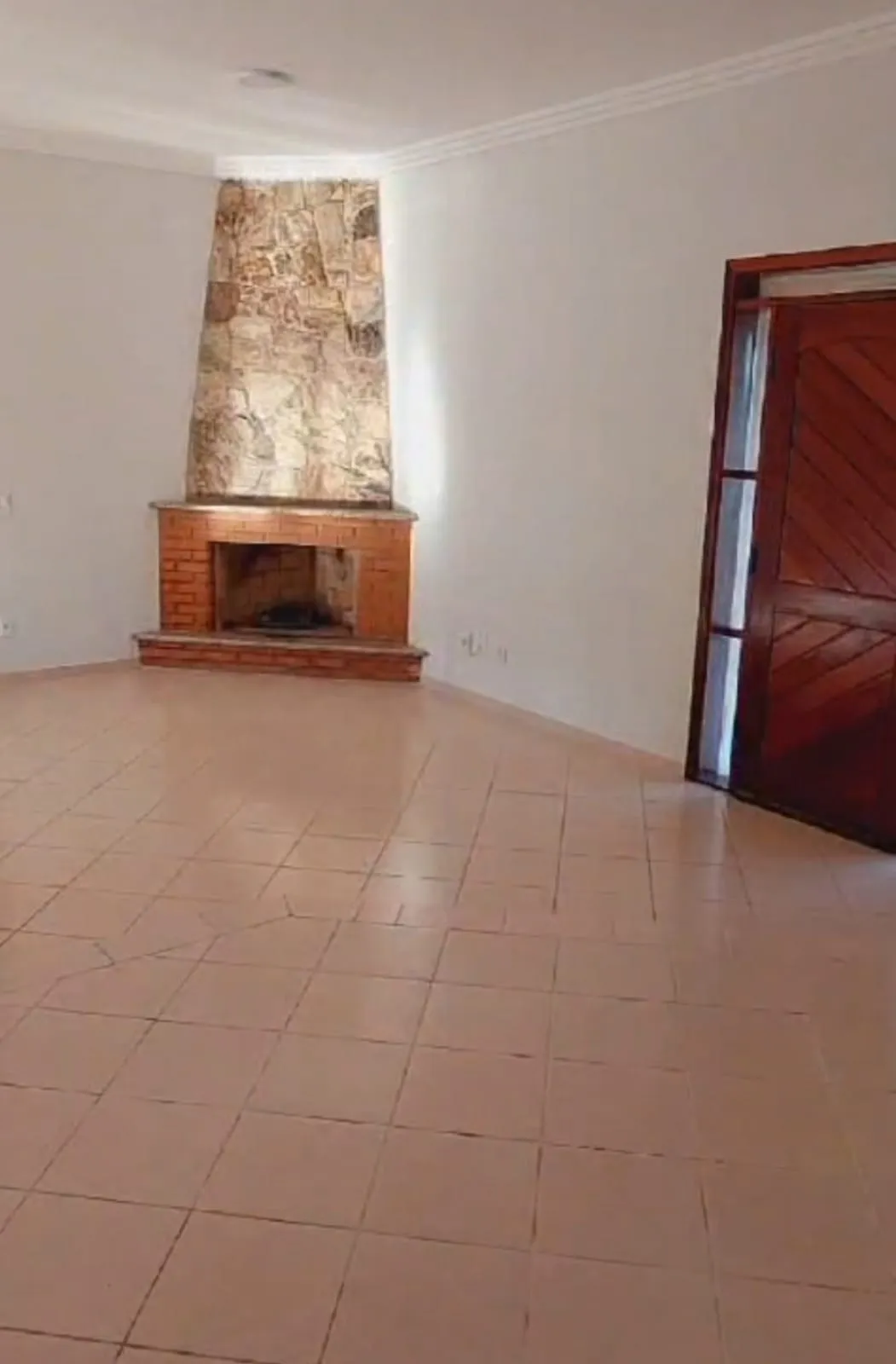 Imagem Linda Casa no Parque Village Castelo: Conforto, Lazer e Natureza
