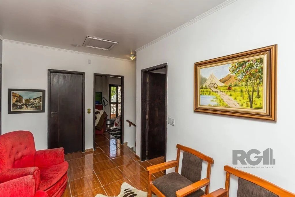 Imagem Casa 210m² - 3 dormitórios, 2 vagas