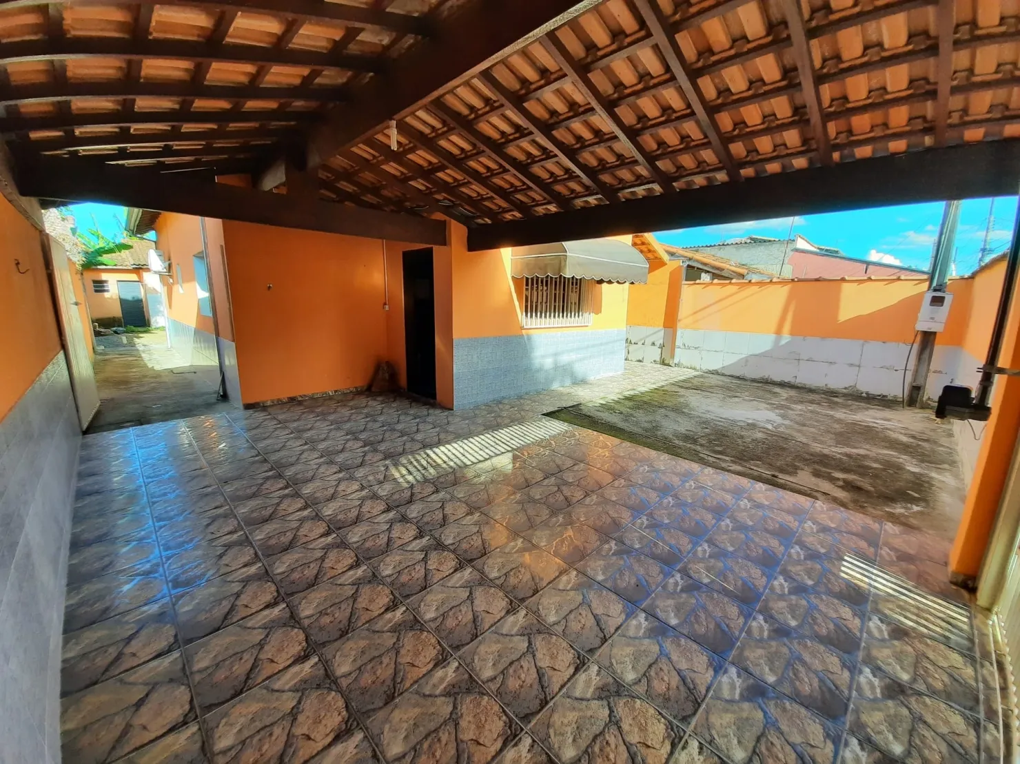 Imagem Casa à venda 3 Quartos, 2 Vagas, 300M², Laerte Assunção, Pindamonhangaba - SP