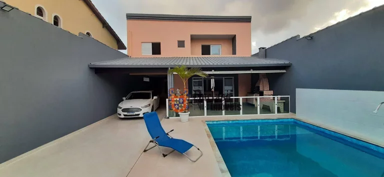 Imagem Sobrado com 5 dormitórios à venda, 340 m² por R$ 850.000,00 - Balneário Jequitibá - Itanhaém/SP