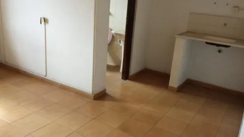 Imagem VENDA DE PRÉDIO COMERCIAL NO CENTRO DE SANTA ISABEL com +- 800m² COM 1 Loja Térrea com +- 200m² (alugada já gerado renda). CONSULTE-NOS.