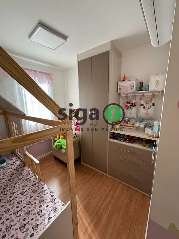 Imagem CASA Á VENDA COM 3 QUARTOS, 2 VAGAS, AR CONDICIONADO E ÁREA GOURMET!
