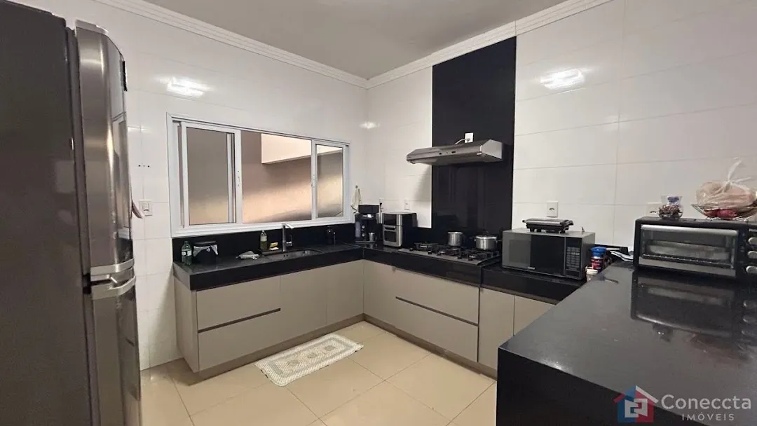 Imagem Casa com 3 dormitórios à venda, 200 m² por R$ 750.000,00 - Boa Vista - Patos de Minas/MG