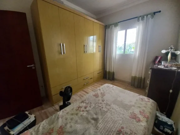 Imagem Venda de Casa em Condomínio de Luxo em Jardim Santa Marta, Sorocaba-SP: 2 Quartos, 1 Suíte, 2 Salas, 2 Vagas, 75,30m²!