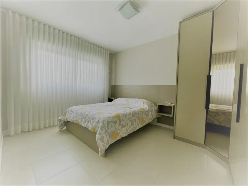 Imagem Casa com 3 quartos, 387m2, à venda em Balneário Piçarras, Centro