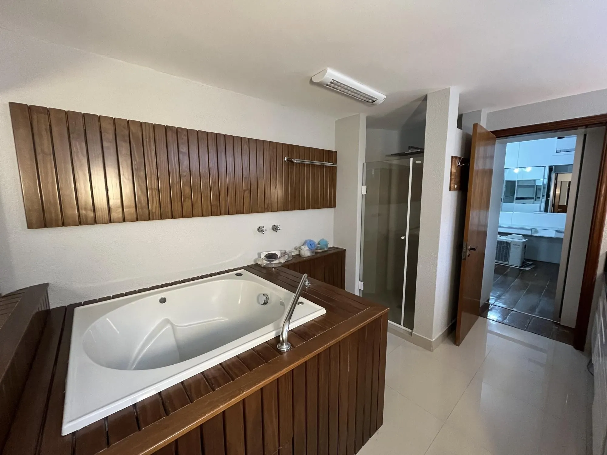 Imagem Apartamento de 3 quartos, suíte e 2 vagas de garagem no bairro Farroupilha POA