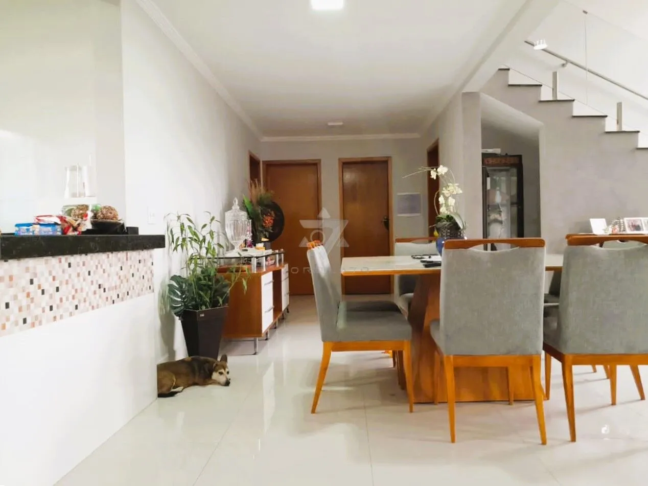 Foto do imóvel Casa à Venda no Condomínio Jacarandá: Conforto e Segurança