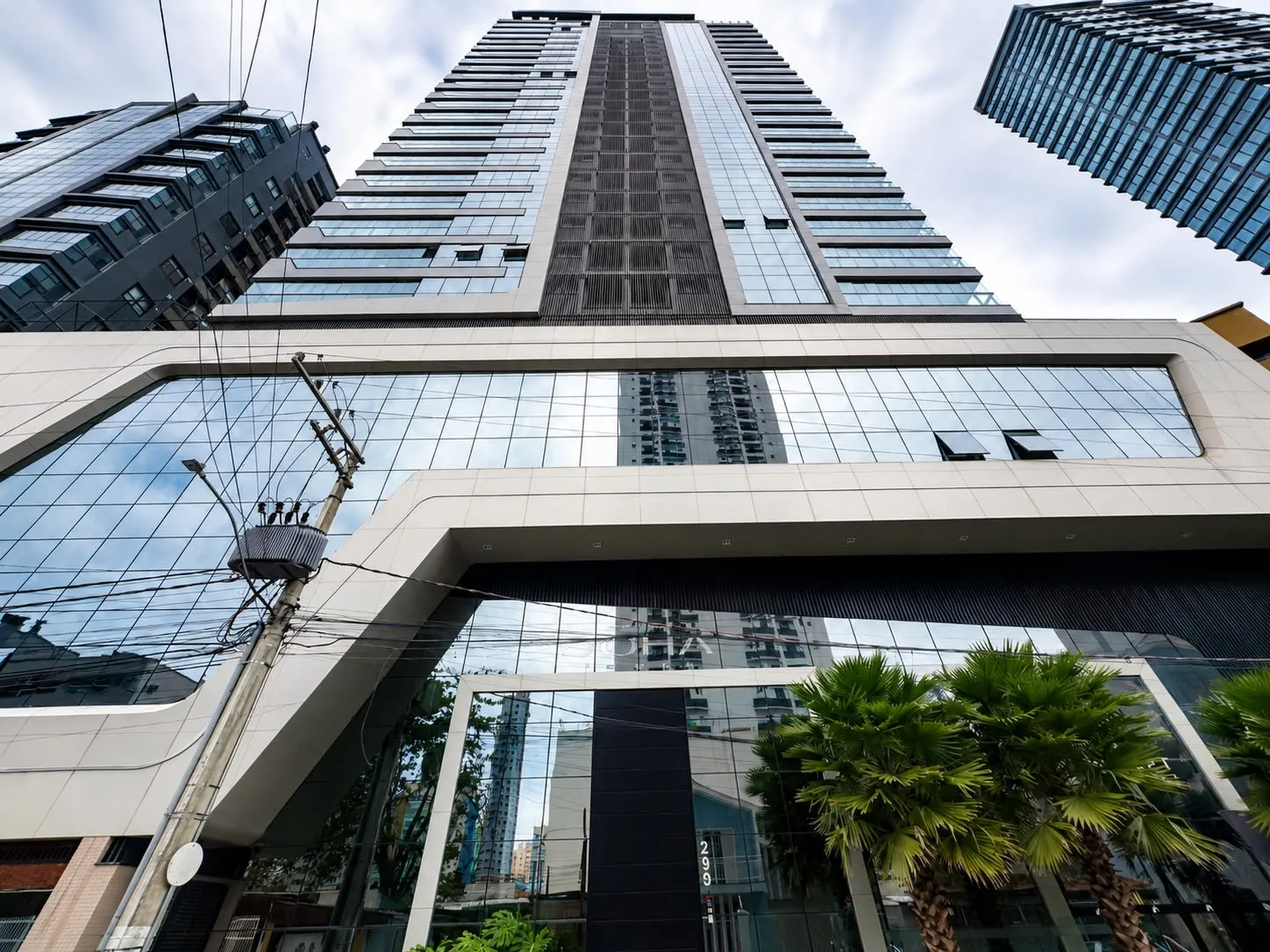 Foto do imóvel Apartamento à venda com 182m2 por R$ 3.800.000,00