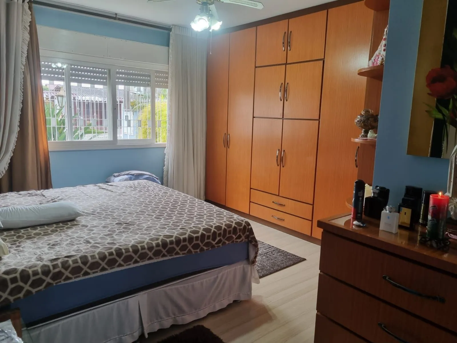 Imagem Casa com 3 Dormitórios, 1 Suíte, Área Gourmet e Estrutura para 2º Piso - Bairro Residencial, Próximo ao Centro de Alvorada.