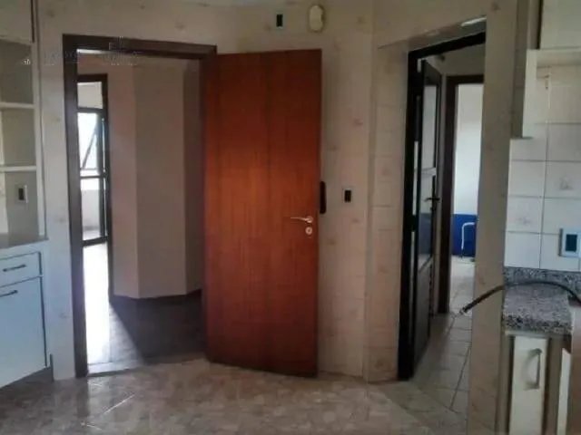 Imagem Apartamento à venda 3 Quartos, 1 Suite, 2 Vagas, 187M², Centro, Taubaté - SP | Condomínio Village Residence