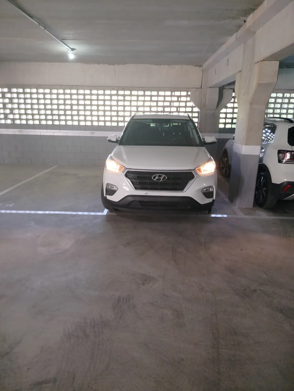 Imagem Apartamento Mobiliado com Três Dormitorios no Coração do Parque Campolim
