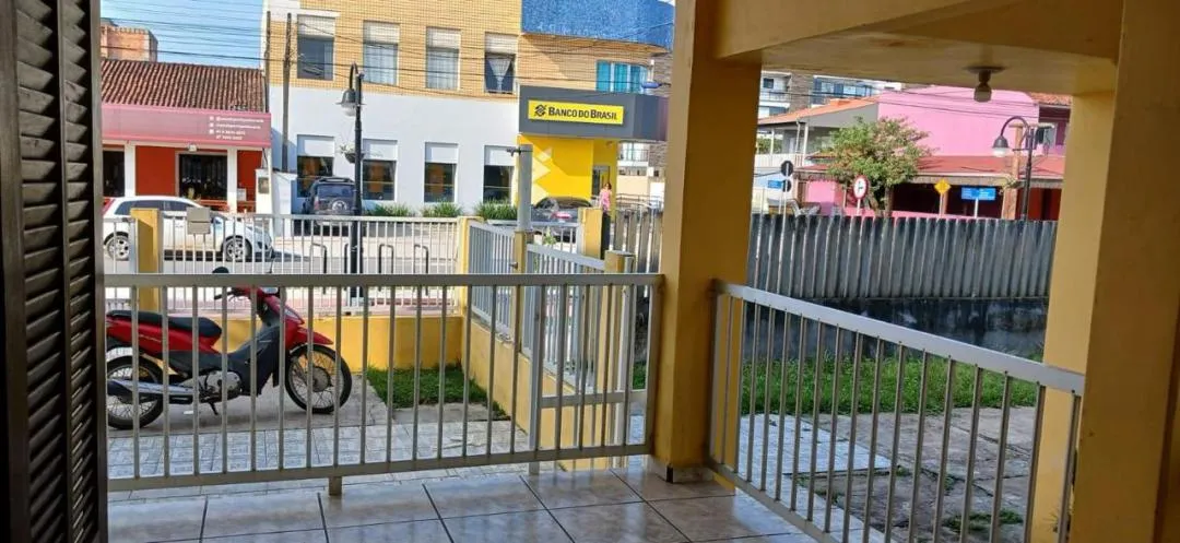 Imagem Imóvel à Venda em Itapoá-SC, Bairro Itapema do Norte - Prédio com 03 Apartamentos Mobiliados