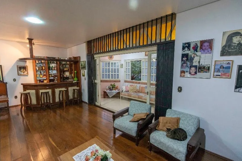 Imagem Casa para Venda - 231.72m², 4 dormitórios, sendo 1 suites, 3 vagas - Tristeza