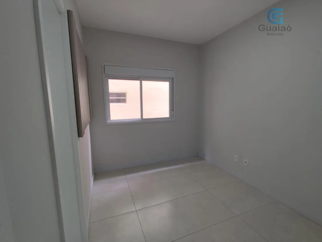 Imagem Vendo Apartamento Reformado, 02 suítes, 01 vaga garagem demarcada p/ carro elétrico, Lazer Completo, 50 metros da praia, Aparecida, Santos/SP