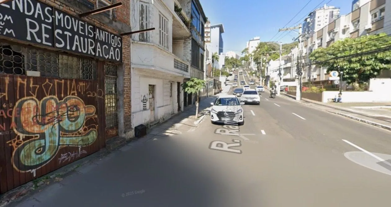 Prédio Comercial em Moinhos de Vento