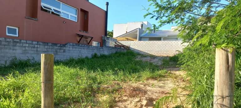 Imagem Terreno à venda no Bairro Ambrósio em Garopaba-SC! Confira já!