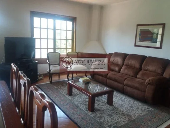 Imagem OPORTUNIDADE EXCLUSIVA. Vendo casa em condomínio fechado com uma área de 1008m² no parque do terceiro lago, SUPER residência entre 3 pavimentos com muitos detalhes, São 5 Dormitórios, sendo 2 belas Suítes, 2 salas, 2 cozinhas, salão de festas, 4 vagas de 