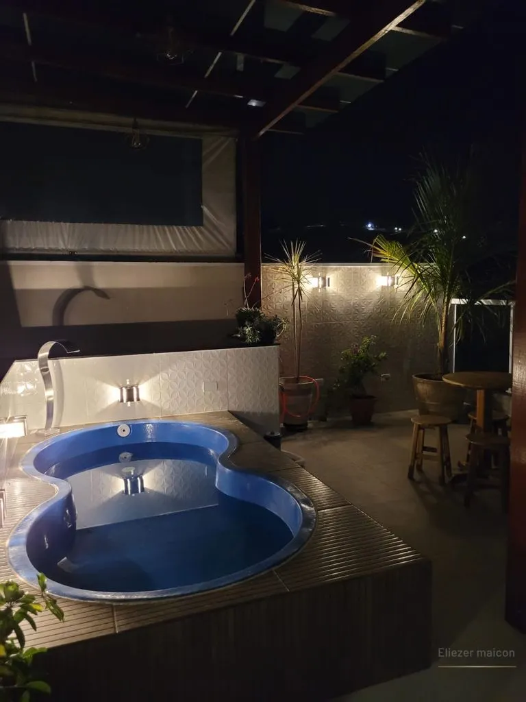 Imagem Casa à Venda com 3 quartos no bairro Caio Junqueira, Poços de Caldas - MG