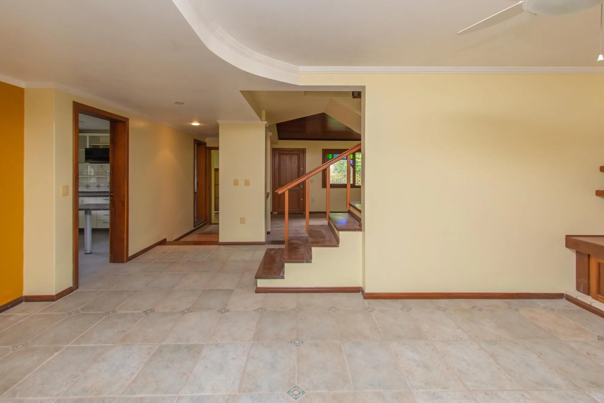 Imagem Casa com 3 quartos e 185m² à venda em Vila Nova
