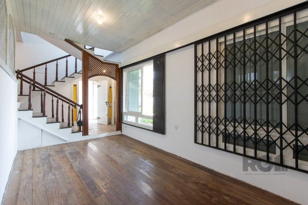 Imagem Casa para Venda - 337m², 3 dormitórios, sendo 1 suites, 3 vagas - Cristal