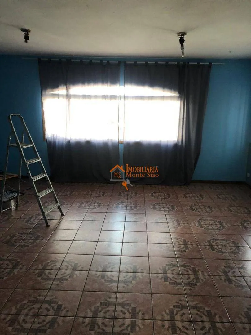Imagem Casa com 3 dormitórios à venda, 377 m² por R$ 693.000,00 - Taboão - Guarulhos/SP