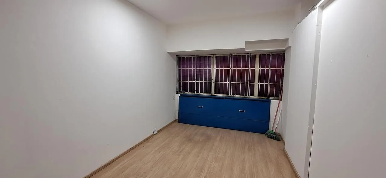 Imagem MÁFFER IMÓVEIS ALUGA - LOJA COMERCIAL NO CENTRO Rua Dr. Flores, 267 | Centro - Porto Alegre/RS