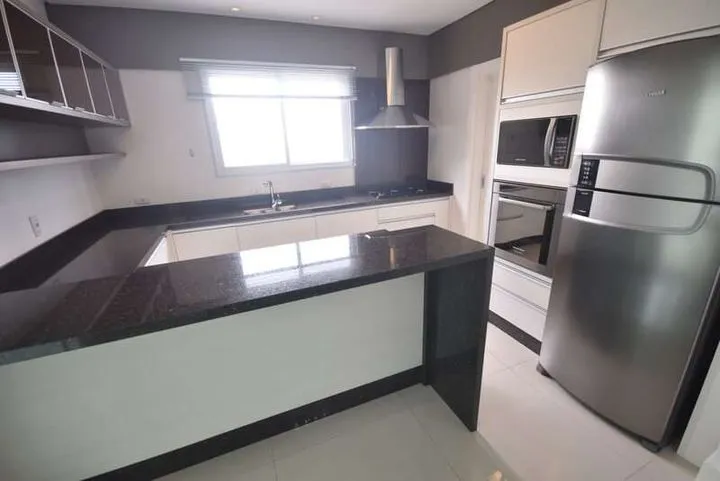 Imagem Apartamento com 4 Quartos à Venda, 163 m²em Meia Praia - Itapema