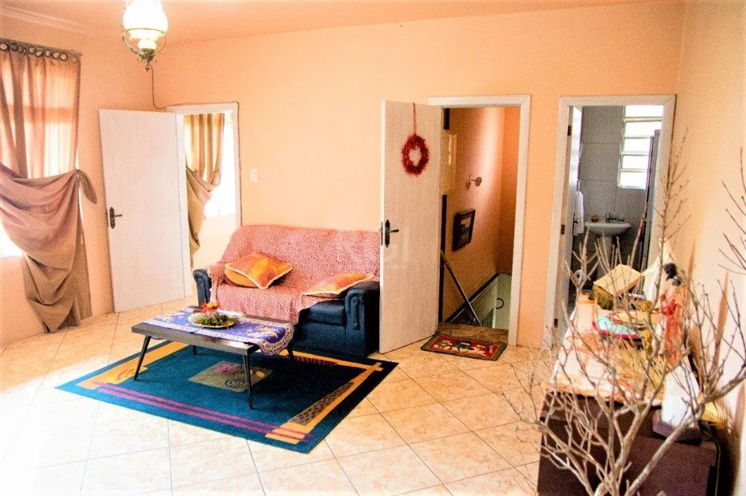 Imagem Casa para Venda - 423.16m², 4 dormitórios, sendo 1 suites, 4 vagas - Glória
