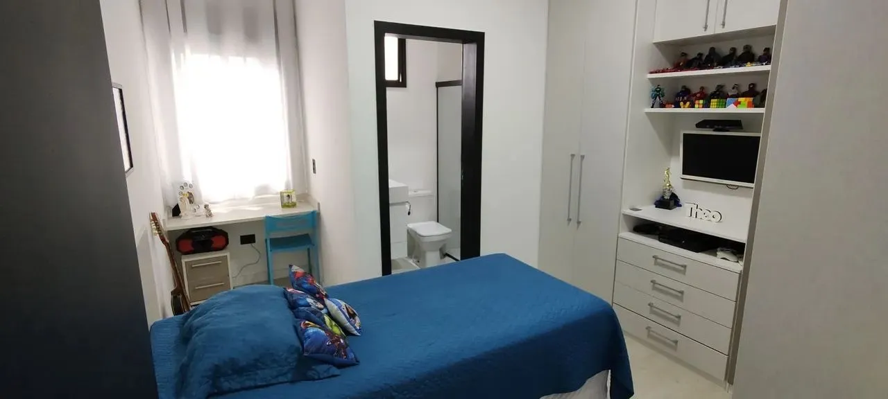 Imagem Imóvel de luxo em condomínio: Casa de 4 quartos e 3 suítes no Jd. Villagio Milano, Sorocaba-SP. 260m², 3 salas, 5 banheiros, 4 vagas.