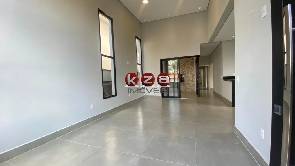 Imagem Casa de alto padrão em condomínio à venda em Valinhos-SP, bairro Pinheiro: 3 quartos, 3 suítes, 2 salas e 176,25 m² de área.