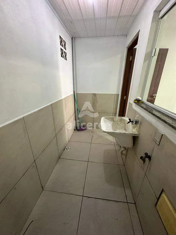 Imagem Sobrado com 2 Dormitórios no Bairro Bela Vista - Conforto e Praticidade em Palhoça