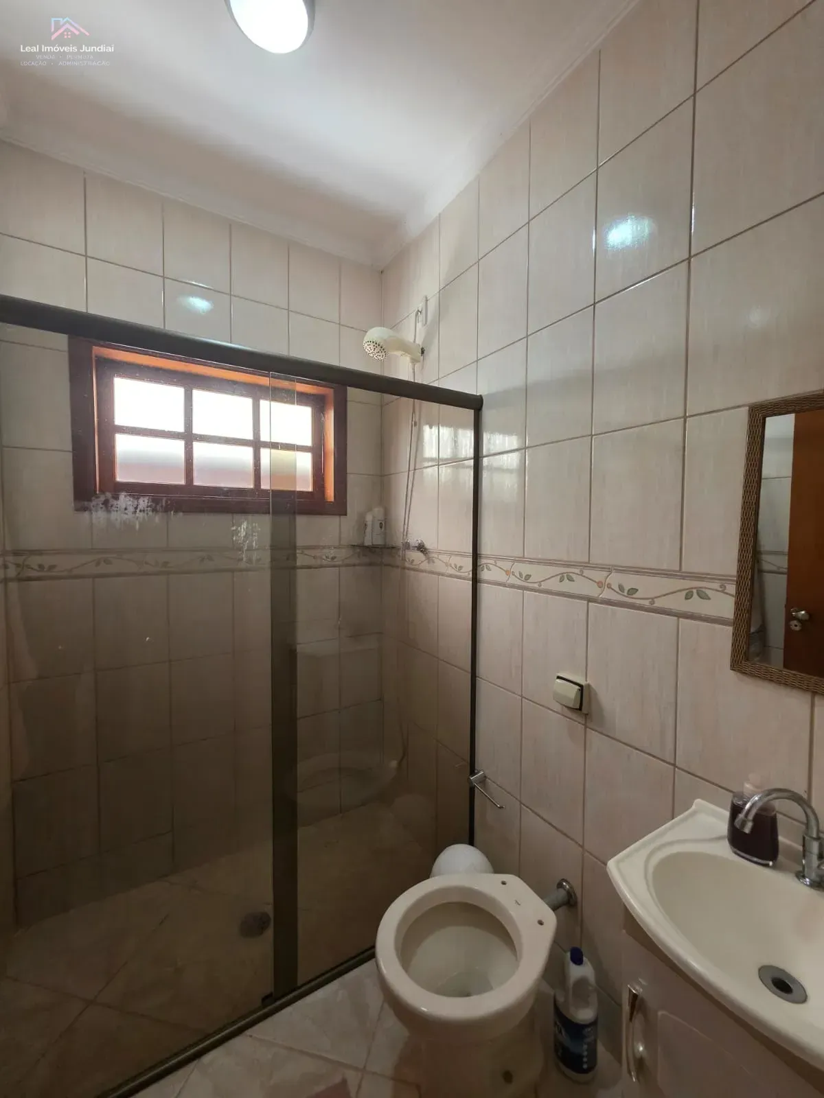 Imagem Casa à venda - Área útil 150 m2 com 2 dormitórios sendo 1 súíte - 2 vagas - Excelente Oportunidade d