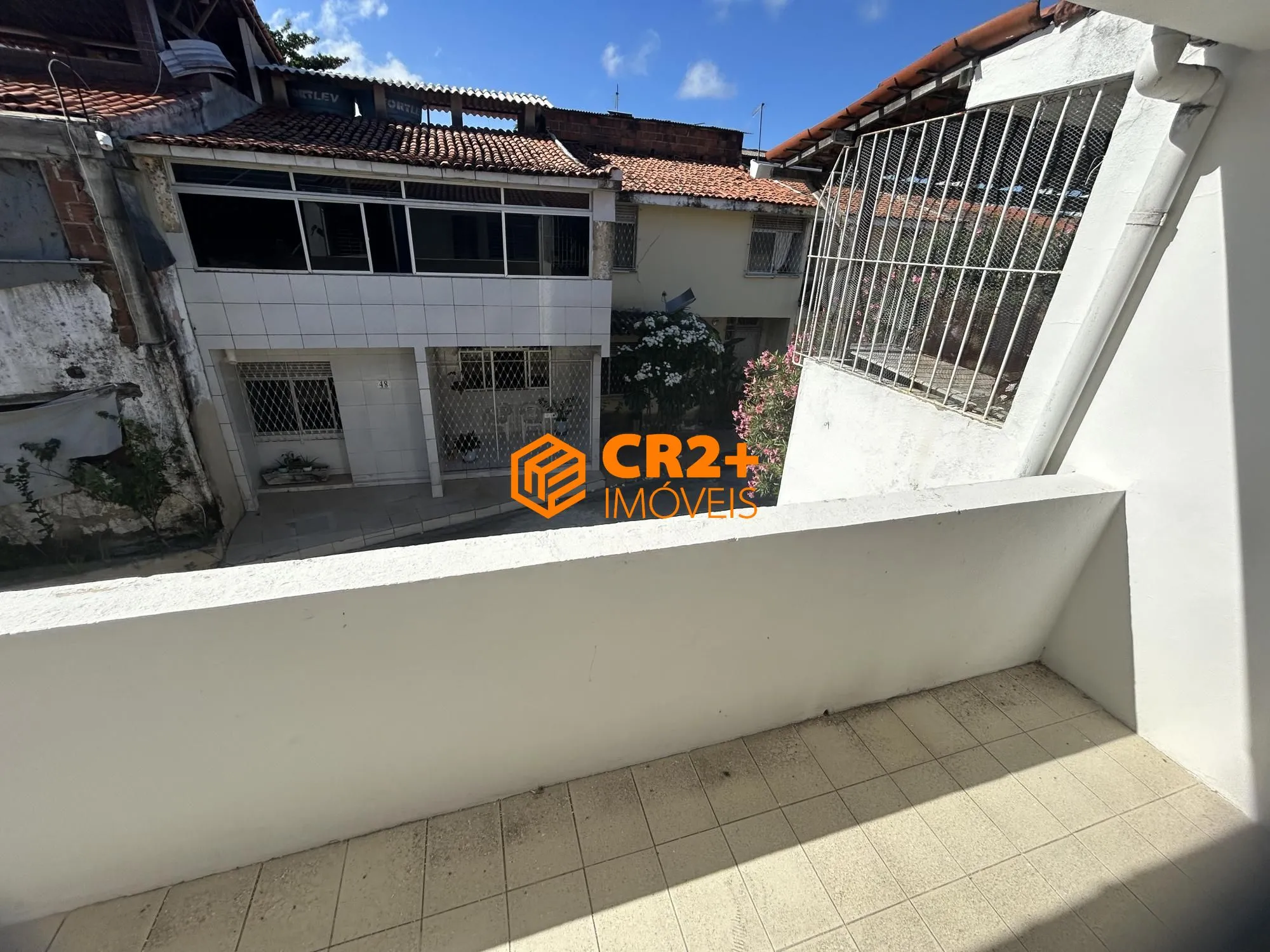 Imagem Vendo Casa em Condomínio Fechado 134m² c/ 4 Quartos na Imbiribeira.