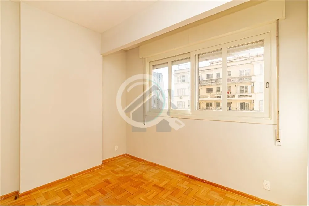 Imagem Apartamento com 109 metros de área privativa, 3 dormitórios, Suíte: Ampla suíte com closet, bene...