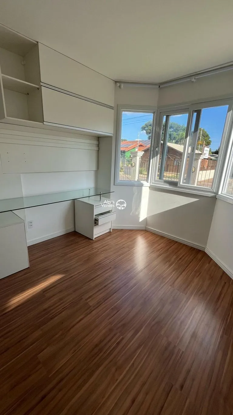Imagem Vende-se apto no centro de Canela-2 quartos- R$669.000,00