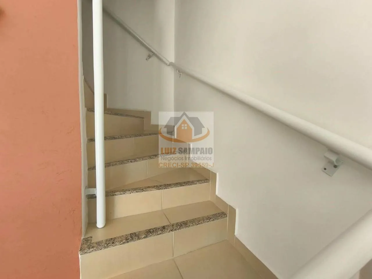 Imagem Lindo Sobrado, 2 Suítes, 2 Vagas, 200 metros da praia Suarão