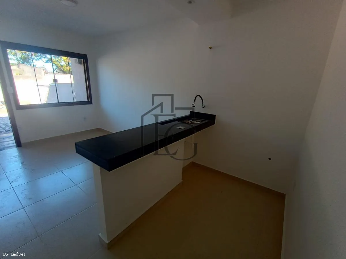 Imagem Casa para Venda em Saquarema, Porto da Roça II (Bacaxá), 1 dormitório, 1 banheiro, 1 vaga