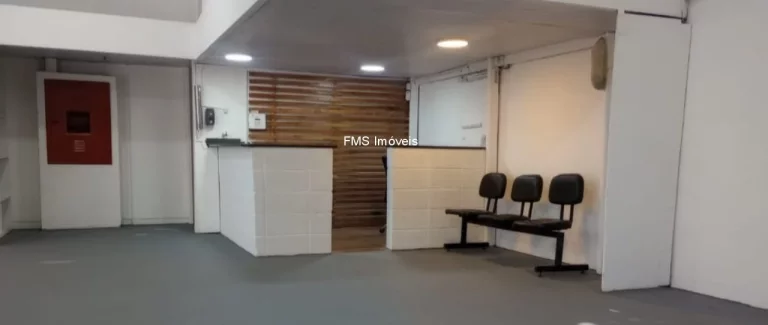 Imagem Loja com 140m2 e mezanino em Pinheiros.