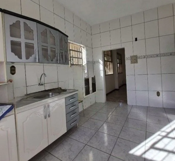 Imagem Casa de 2 dormitórios para venda ,pronta para morar no bairro Santo Antônio em Porto Alegre/RS.
