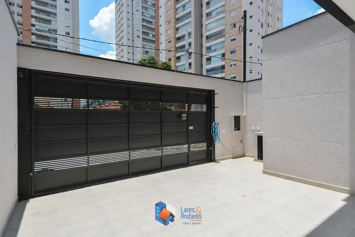 Imagem Sobrado para venda em Vila Gumercindo com 3 quartos, sendo 1 suíte, 150m²