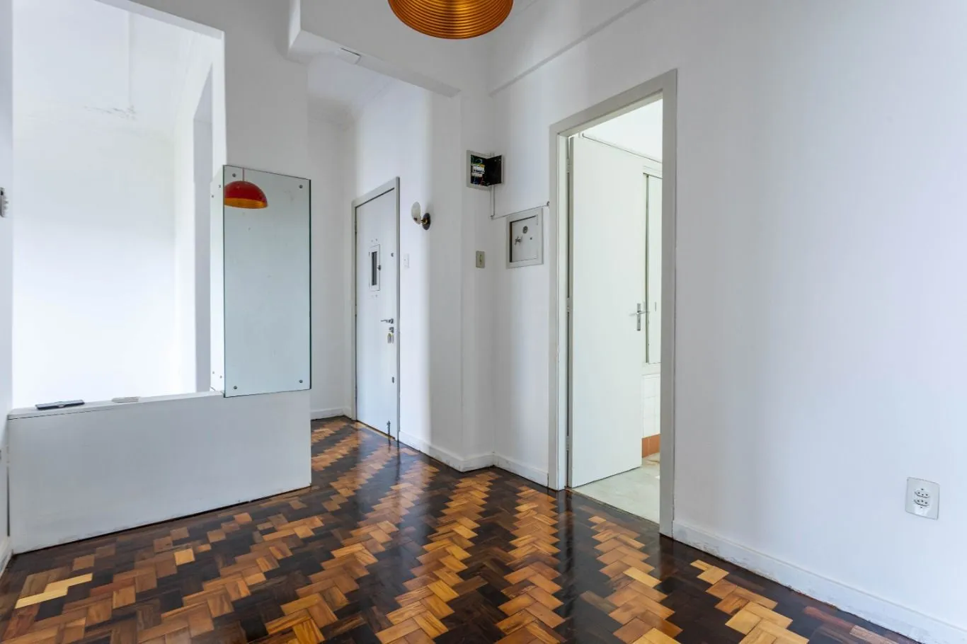 Imagem Vende-se apartamento com 2 quartos, 79 m² e sacada - Centro Histórico