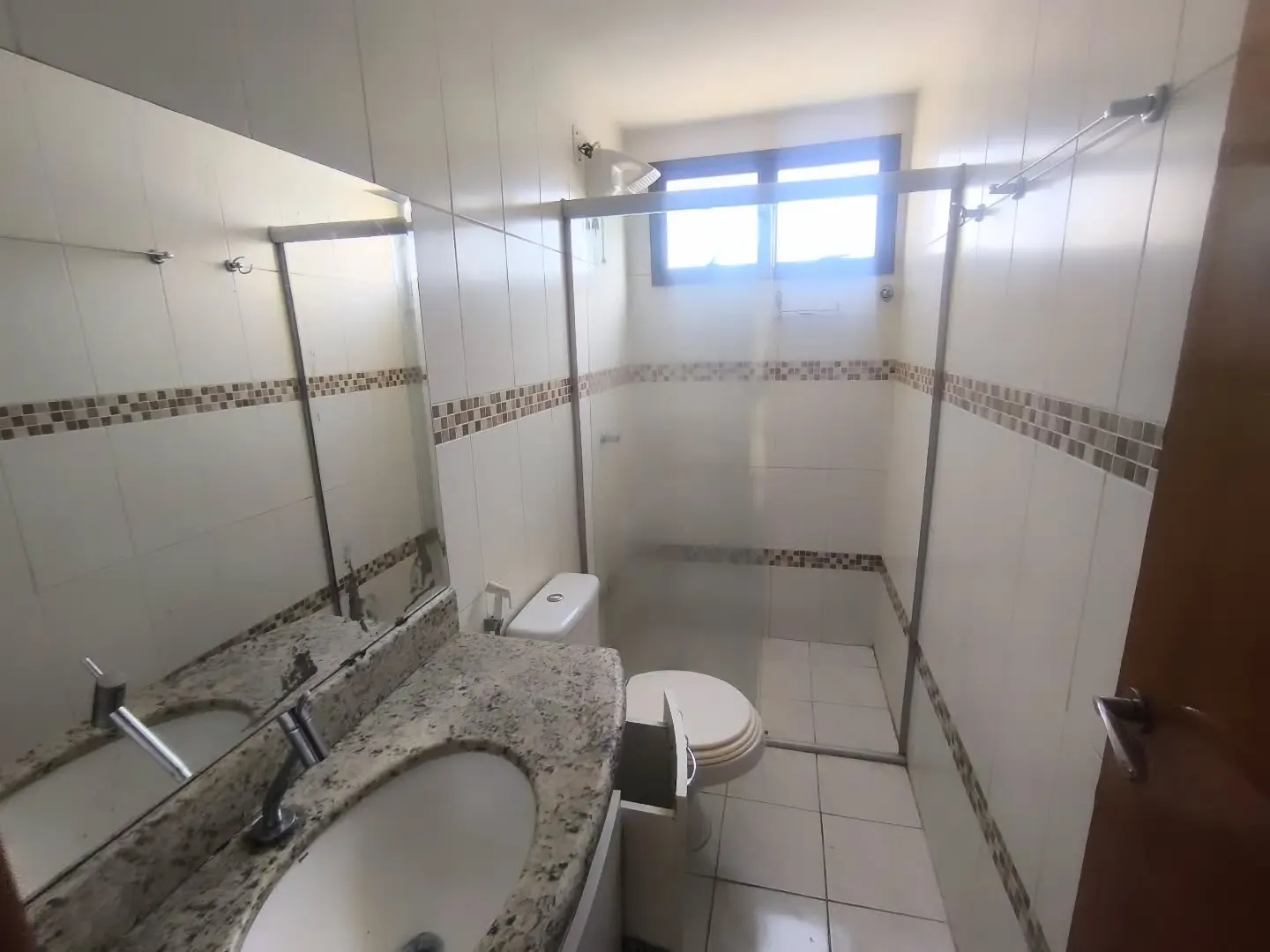 Imagem Apartamento 3/4 Sendo 2 Suites No Residencial Alexandrino