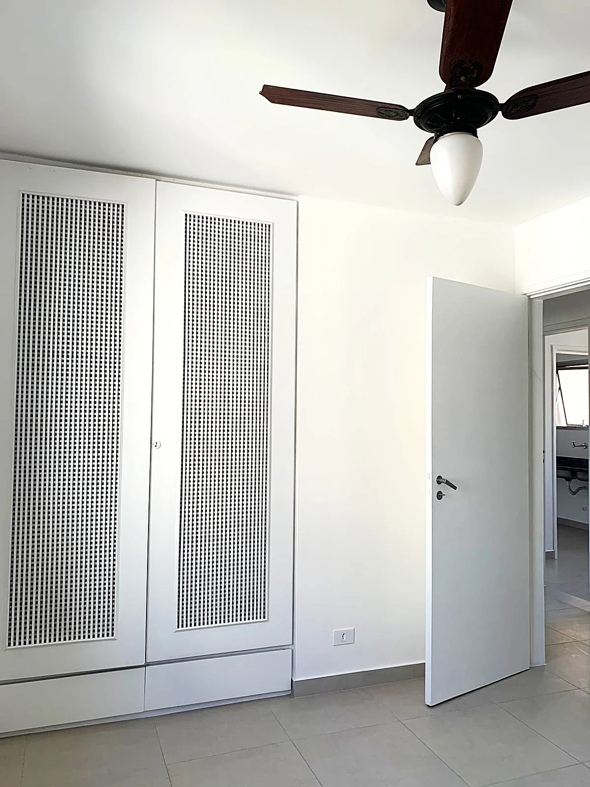 Foto do imóvel: Apartamento com 3 Quartos à Venda, 129 m² em Rua Quintino Bocaiúva, nº 156. Pitangueiras, Guarujá - SP