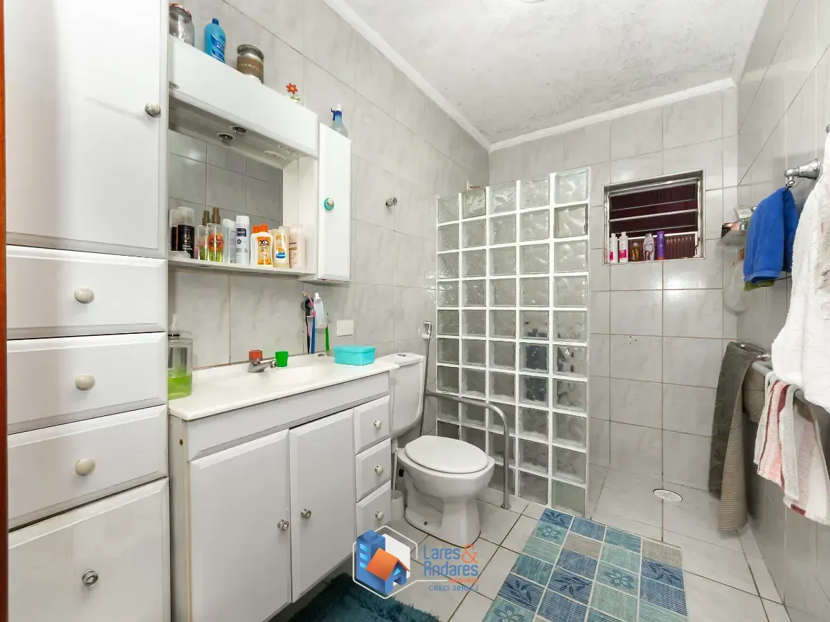 Imagem Casa para venda em Jardim Nosso Lar com 4 quartos, sendo 2 suítes, 250m²