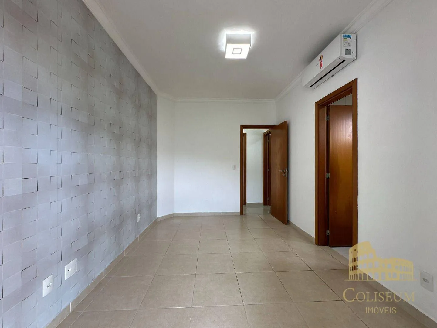 Imagem Apartamento com 3 dormitórios à venda, 123 m² por R$ 990.000,00 - Canto do Forte - Praia Grande/SP